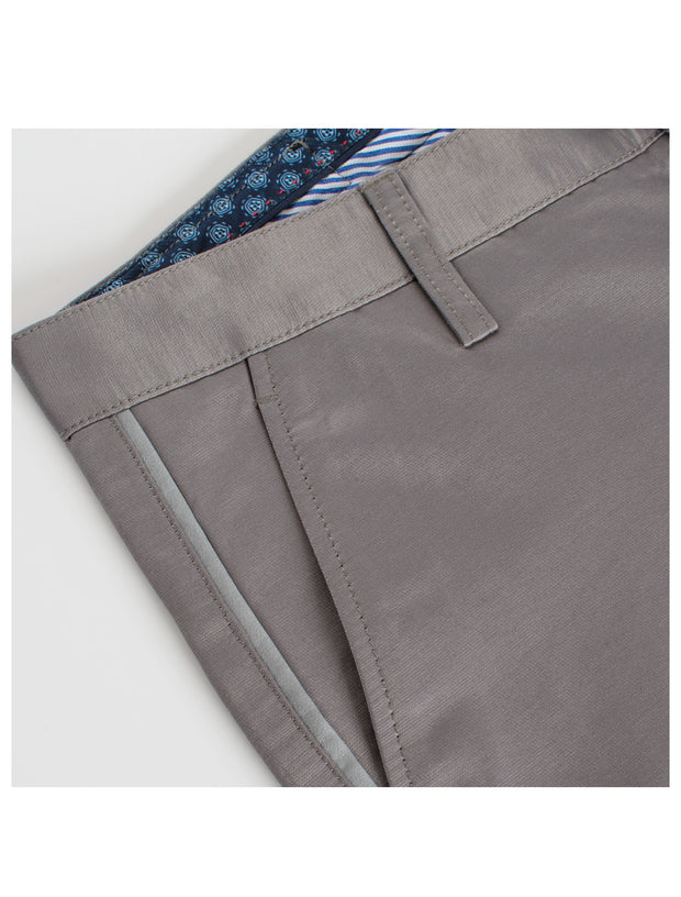 Skinny Pants with a sheen fabric in Steel color