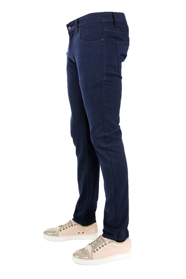 Slim fit Jean in Navy